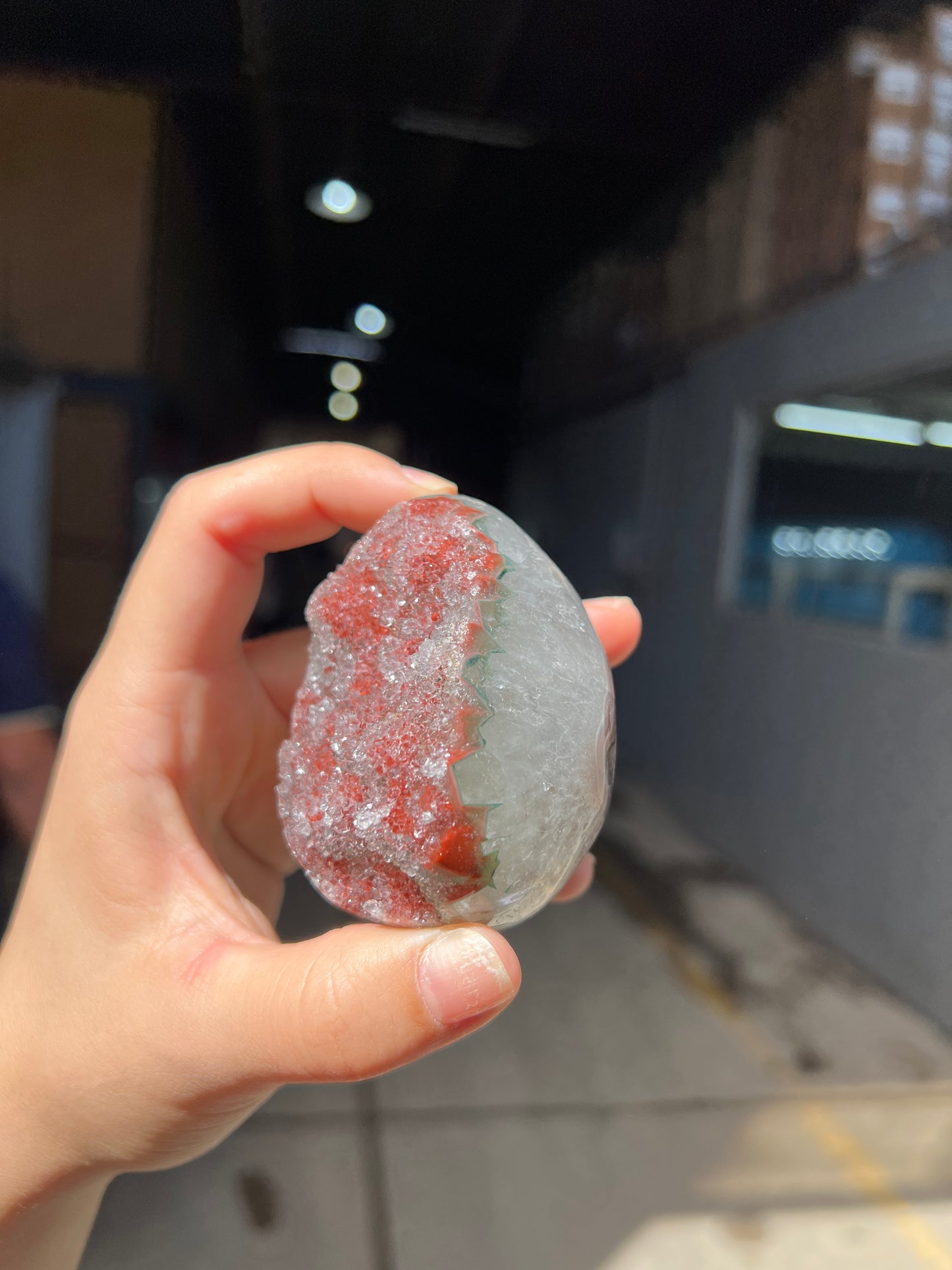 Reddish quartz egg