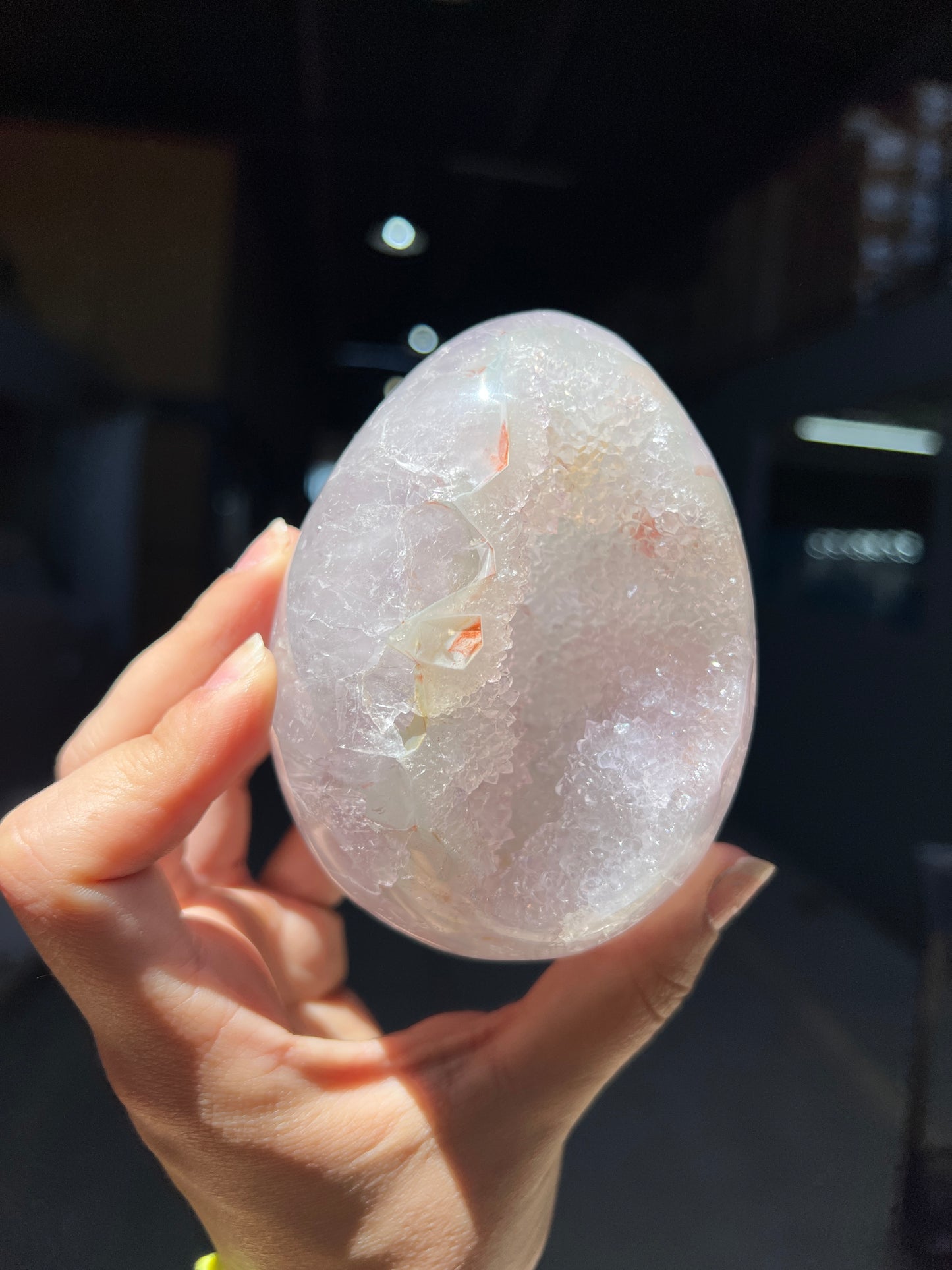 Quartz polished egg